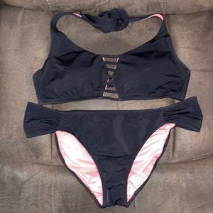 👙Victoria’s Secret PINK Caged Bikini👙